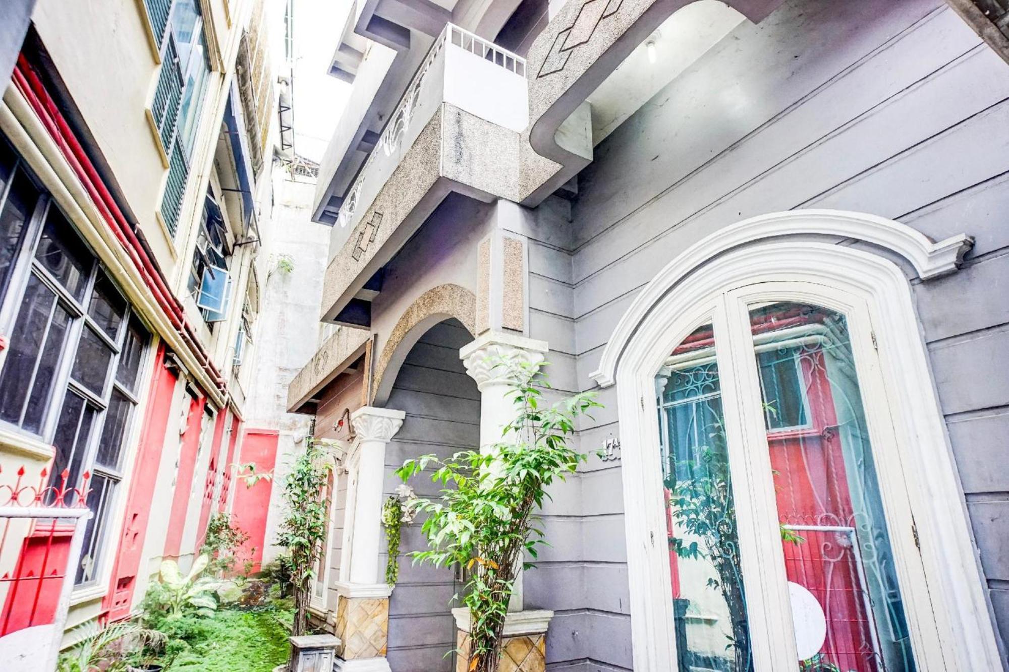 RedDoorz near Grand Palladium Medan Exterior foto